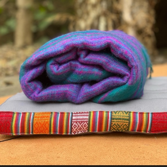 Folding Cotton Meditation Pillow | Handmade in Rishikesh, India | Black - Picture 10 of 12